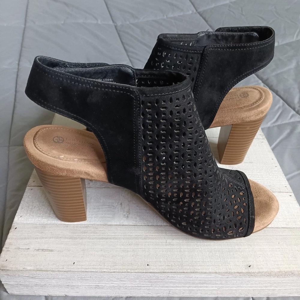 Giani Bernini Black And Tan Sz 9.5 Memory Foam Women's Peep-Toe Ankle Heels - Picture 6 of 11
